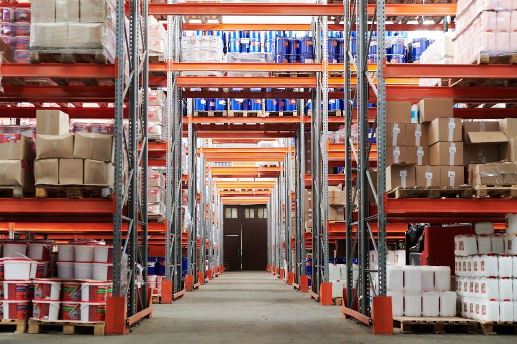 Selectie van verschillende pompwagen typen met verschillende draagvermogen voor bedrijfslogistiek