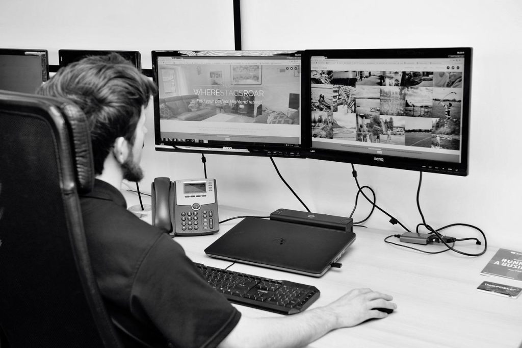 Op maat gemaakte website voorbeeld: professioneel webdesign speciaal ontworpen voor jouw bedrijf en merkidentiteit